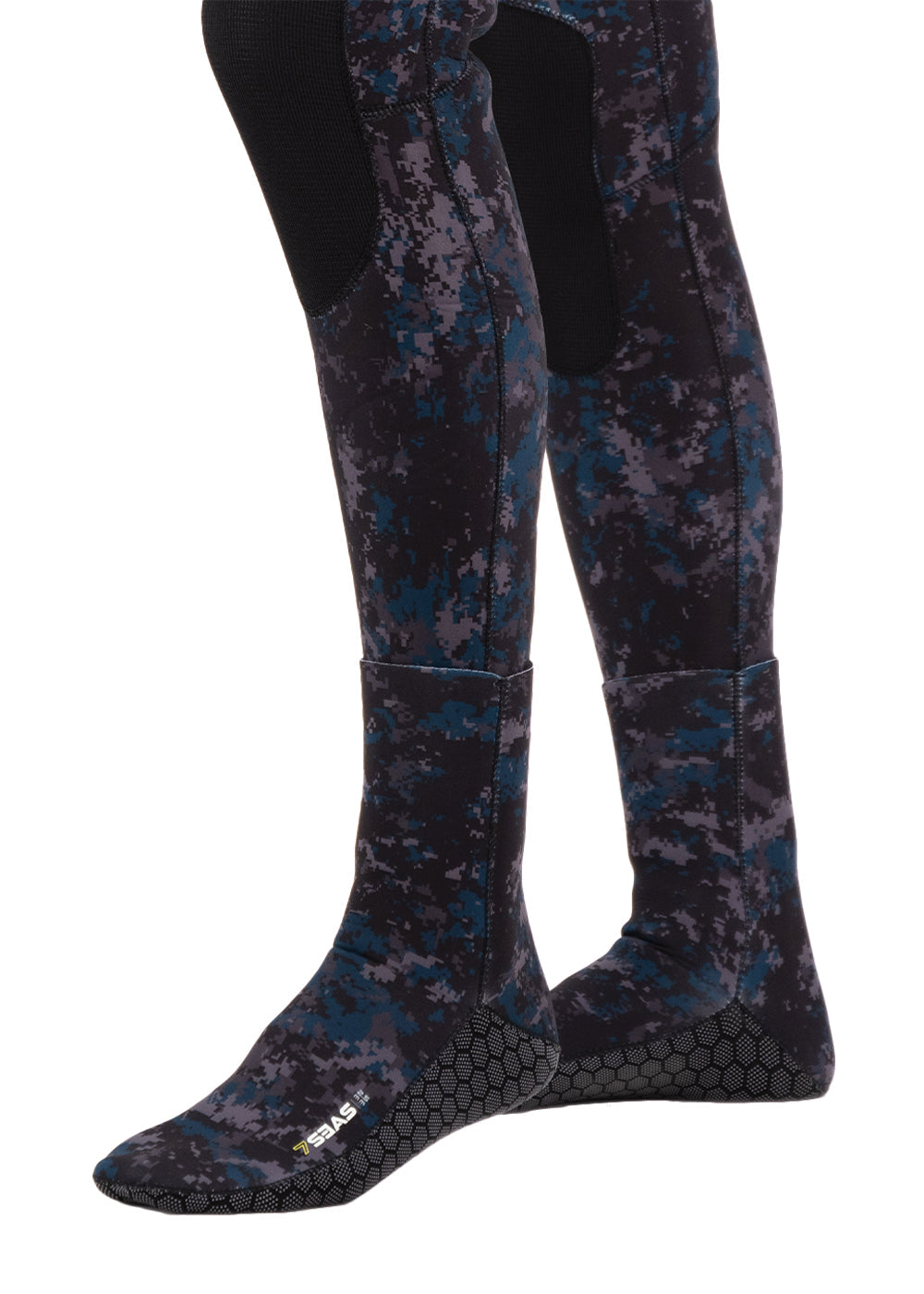 Spearo 7 Seas Womens 3.5mm Steamer, Diving Gloves, Diving Socks, Diving Hood & Camera Mount - Package